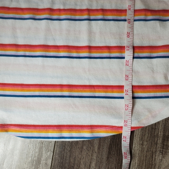 NWT PINK Victoria's Secret Crewneck T-Shirt Short Sleeve Perfect Fit Rainbow - Picture 3 of 16